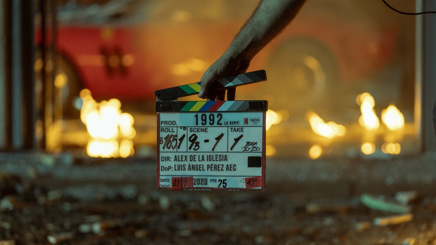 Behind the Scenes: 1992