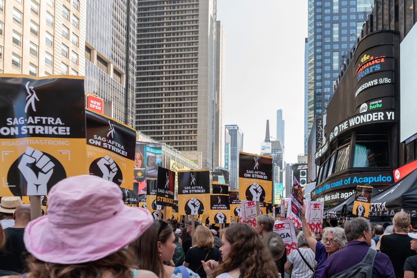 actorsstrikecontinuesasnegotiationsbreakdown_42794.jpg