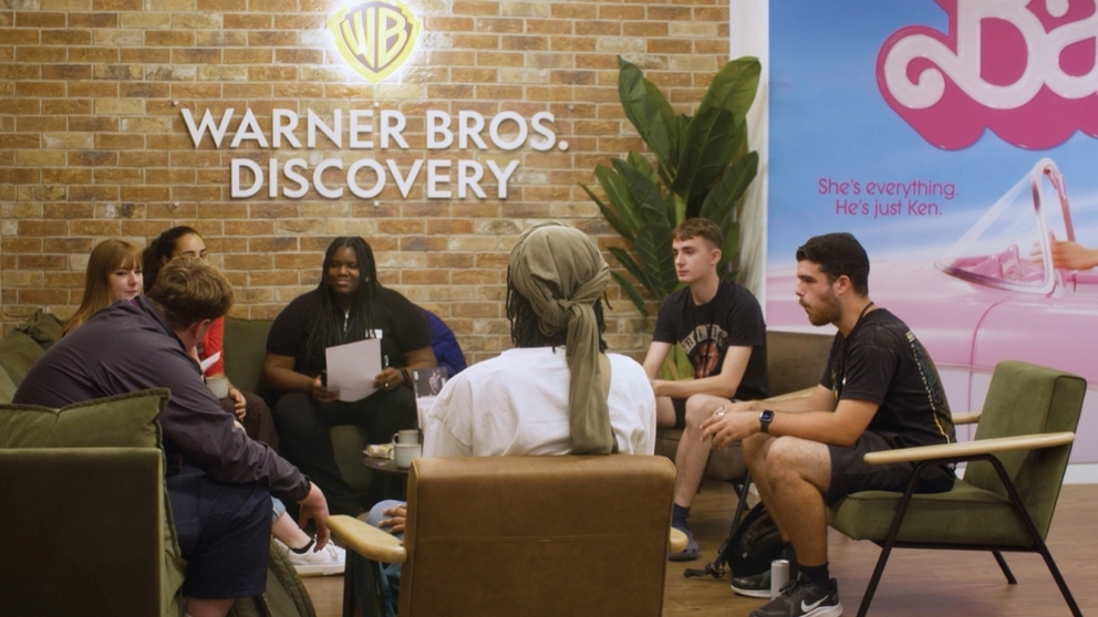 1.warnerbrosleavesdencrewhq2_531318 (2).jpg